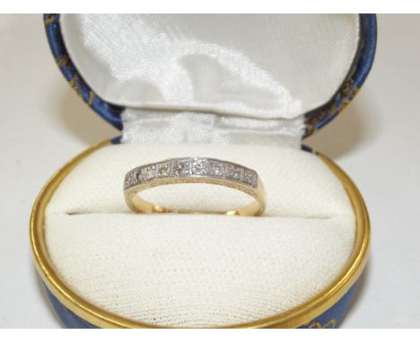 18 carat gold ring with diamonds set in platinum, with box, size R