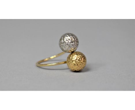 A 9ct Gold Modern Dress Ring with Spherical Terminals, 1.8g 