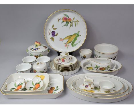 A Collection of Various Royal Worcester Oven to Table China to comprise Oval Dishes, Large Flan Dishes, Pots, Sauce Boat and 