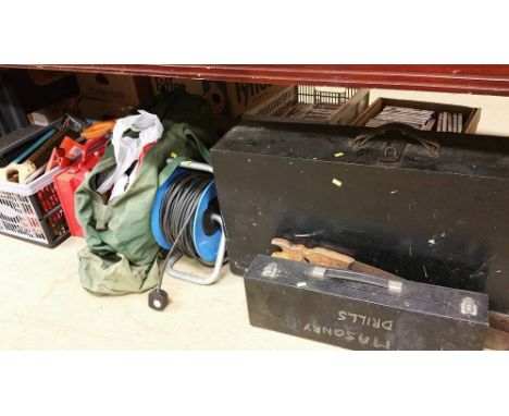 Quantity of tools, toolboxes etc.