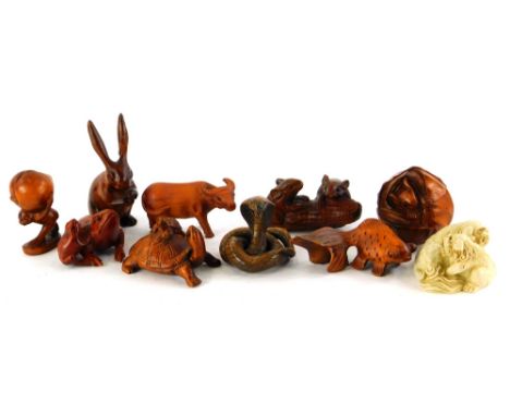 A quantity of modern carved wood netsuke, and a resin example.