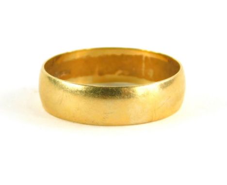 A 9ct gold wedding band, of plain design, Sheffield, ring size P, 2.2g.