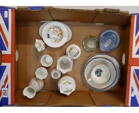 A collection of Wedgwood items to include pin dishes, jasper compact mirror, blue jasper ash trays and trinket trays together
