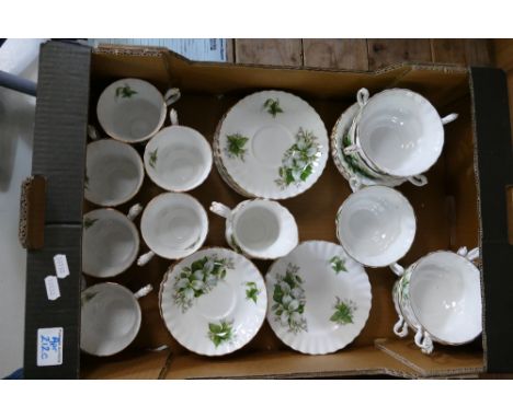 A collection of Royal Albert Trillium teaware to include cups, saucers, finger bowls, side plates, milk and cream 