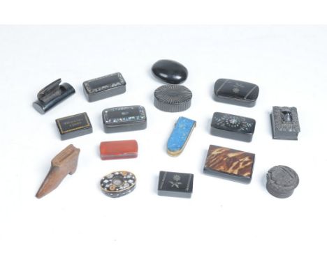 A collection of Victorian snuff boxes
Including two Victorian papier-mâché boxes each inlaid with a frieze of mother-of-pearl