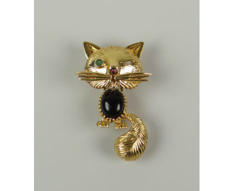 18CT YELLOW GOLD VAN CLEEF &amp; ARPELS WINKING CAT BROOCH/PIN, set with emerald eye and ruby nose. 8.1 grams approximately a