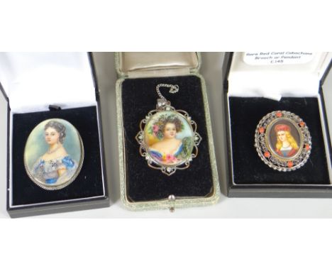 TWO SIMILAR BELIEVED RUSSIAN FEDOSKINO OVAL HAND PAINTED MINIATURES OF FEMALES on mother of pearl, sitters believed Victoria 
