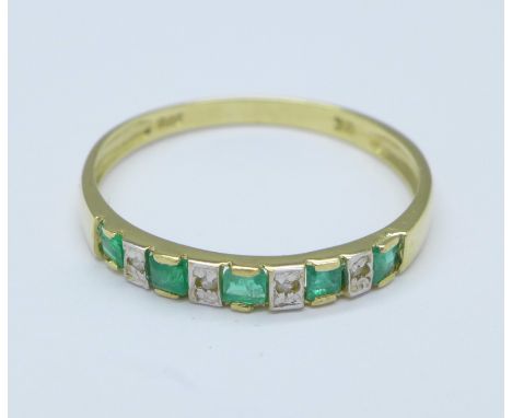 A 9ct gold, emerald and diamond ring, 0.9g, O