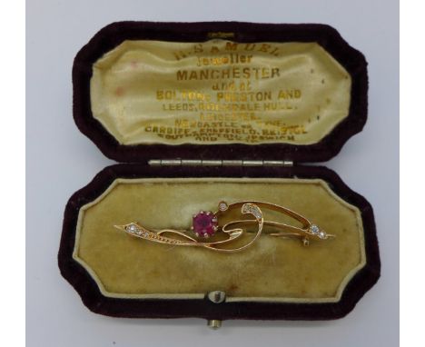 A 9ct gold Art Nouveau ruby and diamond brooch, 4.5g