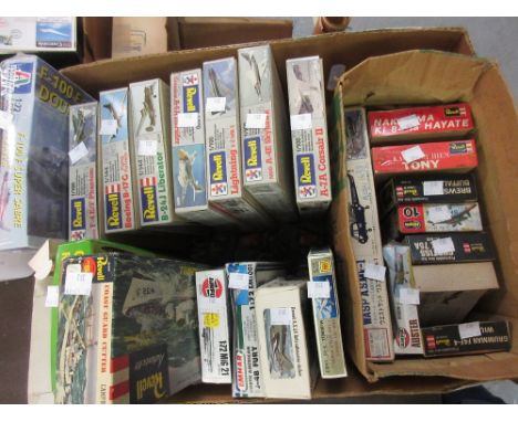 Quantity of small boxed aircraft scale models including Airfix, Italeri and Revell 