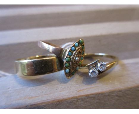 Yellow metal two stone diamond set crossover ring, 9ct wedding band and a yellow metal turquoise set ring 