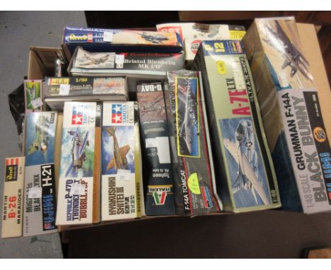 Group of various boxed scale models of aircraft including Tamiya, Airfix and Italari 