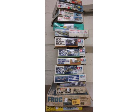 Group of fifteen various boxed scale models of aircraft including Tamiya and Esci 