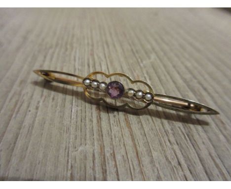 9ct Yellow gold bar brooch set amethyst and split seed pearls 