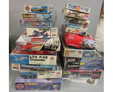 Group of various boxed scale models of aircraft kits including Airfix, Monogram and Revell 