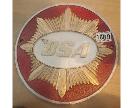 Cast iron circular BSA gold star sign, D: 25 cm. P&amp;P Group 2 (£18+VAT for the first lot and £3+VAT for subsequent lots) 