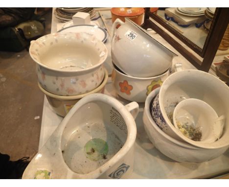 Collection of ceramic potties. Not available for in-house P&amp;P, contact Paul O'Hea at Mailboxes on 01925 659133 