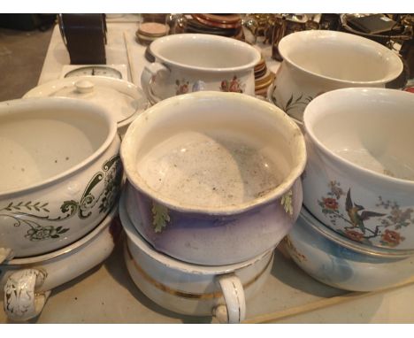 Collection of ceramic potties. Not available for in-house P&amp;P, contact Paul O'Hea at Mailboxes on 01925 659133 