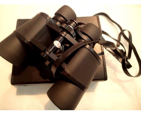 Opticron Vega II binoculars 8 x 40, in case. P&amp;P Group 1 (£14+VAT for the first lot and £1+VAT for subsequent lots) 