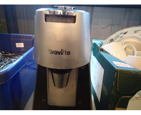 Breville hot cup VKTIII, produces hot water for individual drinks, easy to vary the amount of water per cup; working at time 