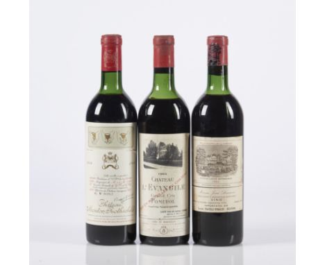 Selezione Bordeaux 1964  Château L’Evangile  Pomerol  Spalla media, etichetta macchiata, capsula lievemente depressa,  deposi