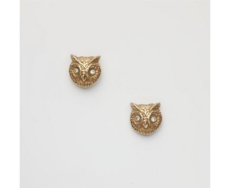 Paar Ohrstecker "Eulen"14 kt Gelbgold. Fein ziseliert, die Augen gefasst mit kleinen Diamanten. Ehemals Manschettenknöpfe, zu