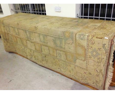 A vintage Milas Turkish wool rug. 295 x 206cm (7.08m&sup2;).