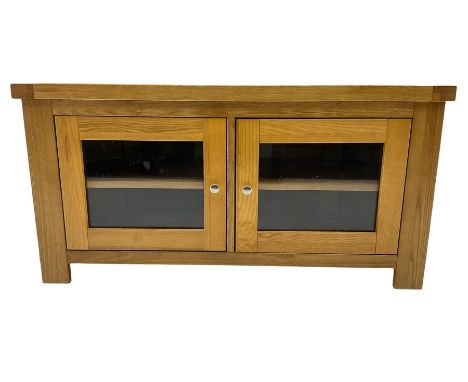 Light oak corner television standDimensions: Height:&nbsp;55cm&nbsp; Length/Width:&nbsp;110cm&nbsp; Depth/Diameter:&nbsp;50cm