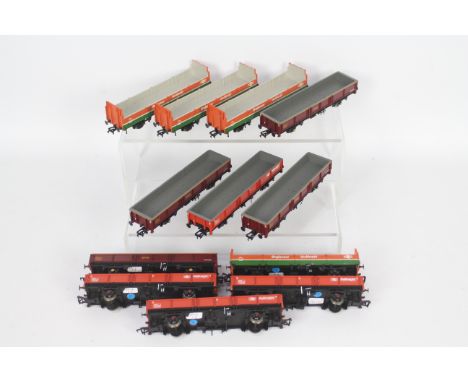 Bachmann - 12 x unboxed 00 gauge wagons including four # 38057 31 Ton OCA Dropside wagons in EWS livery, four # 38056 31 Ton 