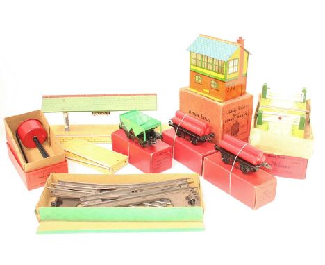 Large tray of Hornby Items, to include 1x L/H and 1x R/H Solid base electric 2" radius curves (VG-BP), No.1 Signal Cabin, Pos