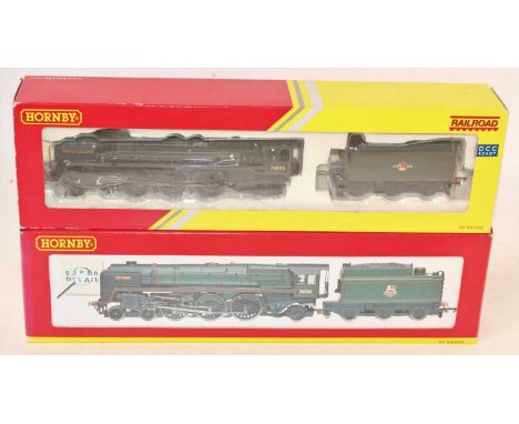A Hornby 00 gauge Britannia class locomotive group to include a Model No. R2207 BR 4-6-2 No. 700007MT Britannia locomotive, t