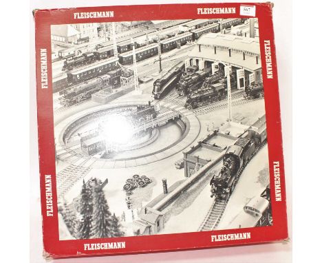 Fleischmann Model 6152 electric turntable, appears unused (M-BVG)