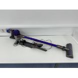 Dyson V7 Animal Extra Cordless Vacuum Cleaner | w/ Docking Station & Attachments