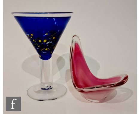 A later 20th Century Kosta Boda Artist Collection Satellite oversized cocktail glass designed by Bertil Vallien, the conical 