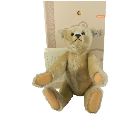 Steiff Limited Edition Teddy Bear 1907, Blond 45cm, 400506 white tag, 01283 of 1907, boxed with certificate and outer packing