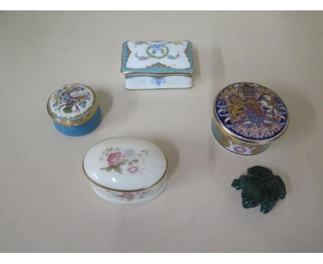A Royal Worcester trinket pot, a Minton pot, a Haleyou Days enamel pot, a Royal Collection trust pot and a malachite frog - L