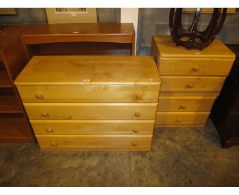 Light Wood Chest of 4 Drawers, 100cm, and Pair of Bedside Chests 