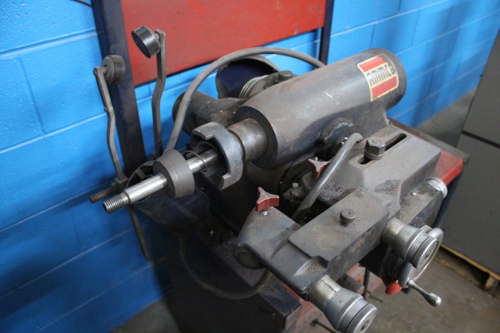 AMMCO BRAKE LATHE