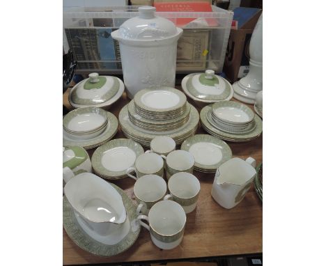 A selection of ceramics including Royal Doulton tea and Dinner service Sonnet design