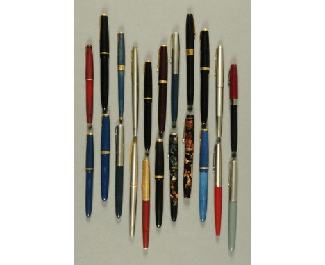 A collection of 22 vintage fountain pens, including Parker Duofold, Regent Wyvern, Marbled, Parker Vacumatic, etc. 