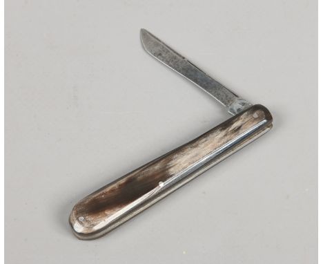 A folding pocket knife Brookes & Crookes Sheffield. With horn scales.