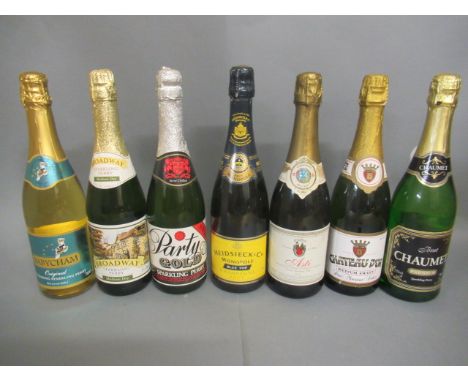 Seven bottles of sparkling wine including Heidsieck & Co. Monopole Blue Top, Chaumet premium brut, Asti and others (Est. plus