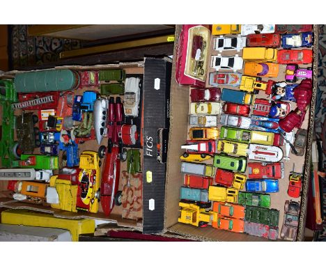 A QUANTITY OF UNBOXED AND ASSORTED PLAY WORN DIECAST VEHICLES, to include Togi Alfa Romeo 159 racing car No 4 (missing variou