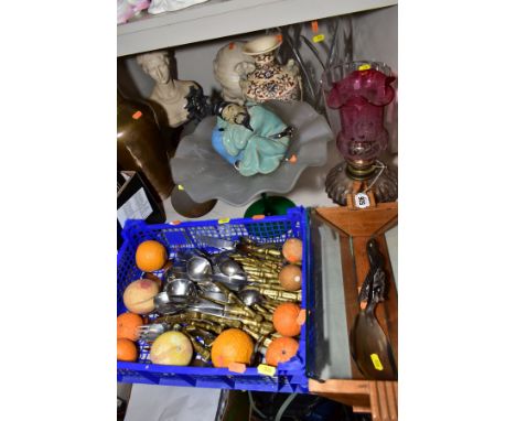 A BOX OF BRASS HANDLED CUTLERY AND ARTIFICIAL FRUIT AND A GROUP OF LOOSE GLASSWARE, ETC, including a walnut and glass book tr