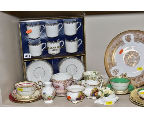 A GROUP OF CERAMICS, including a boxed Royal Grafton six coffee cups and saucers, a Spode Westminster Abbey plate, an oval tr