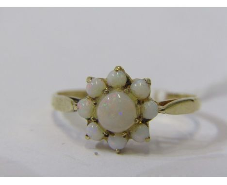 9ct YELLOW GOLD OPAL DAISY STYLE RING, size N 