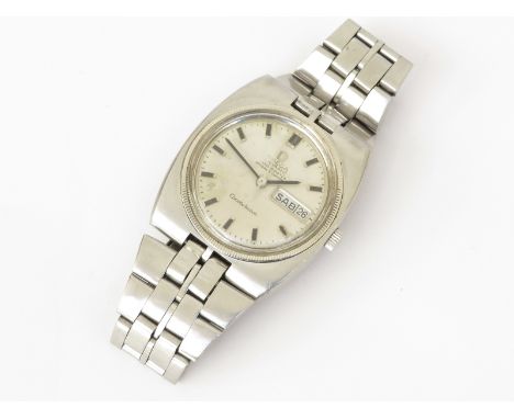 GENTLEMAN'S OMEGA CONSTELLATION DAY DATE CHRONOMETER, model 168.045 calibre 751, automatic movement with day and date apertur