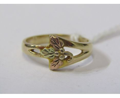 10ct 3 TONE GOLD RING, yellow rose and green gold, Montana style vine design, approx 2.3 grams, size J/K 