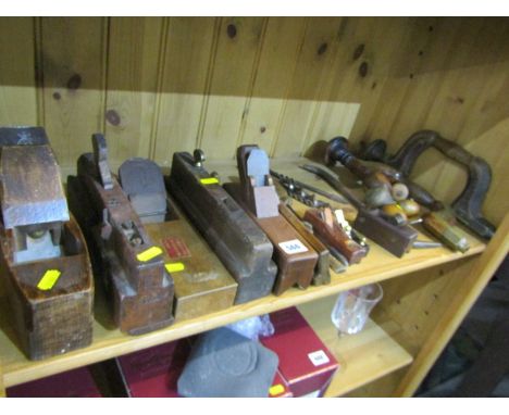 ANTIQUE TOOLS, collection of assorted cabinet makers planes, spoke shave, 2 braces and miniature planes 