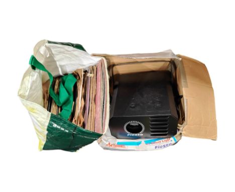 DISCO LIGHT &amp; BAG LOT OF RECORDS 